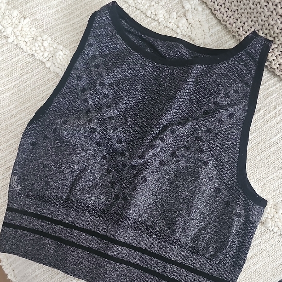 Lole Tops - Lole Black and Gray Sleeveless Knit Crop Tank